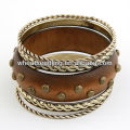 Antiguo remache de madera y metal conjunto de brazalete BG16